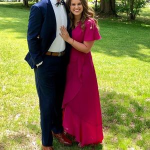 This wrap dress is EVERYTHING!